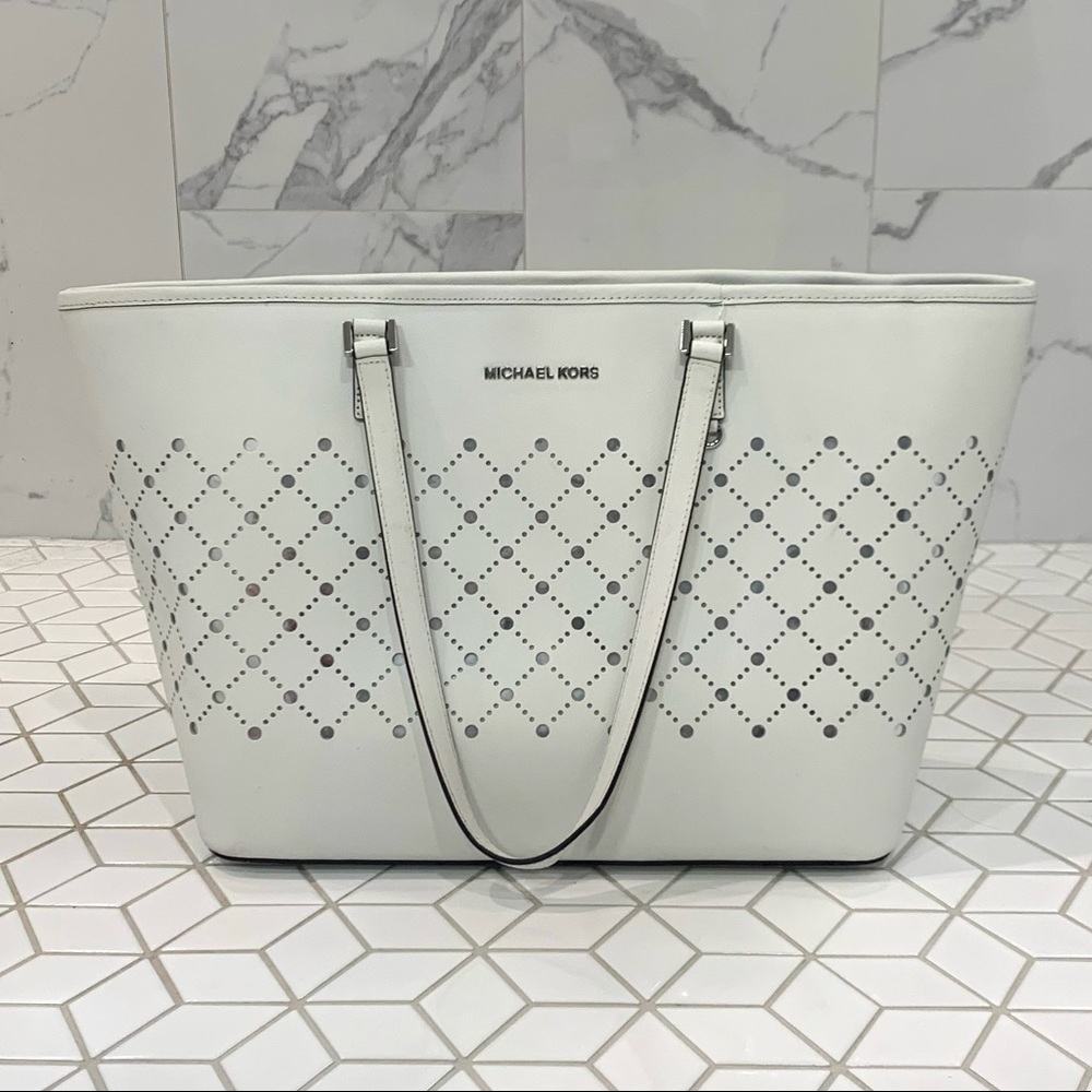 White Michael Kors Violet Tote